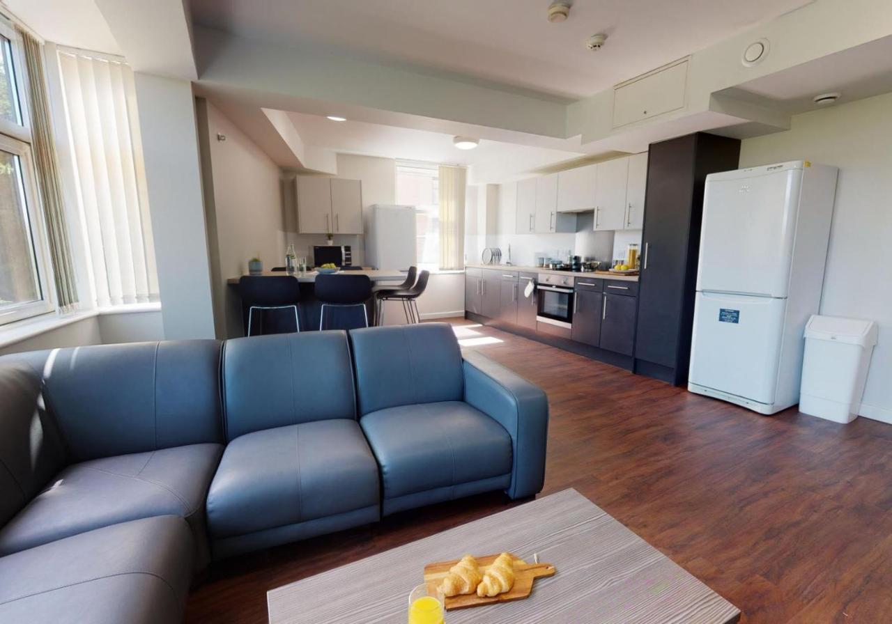 Private Bedrooms With Shared Kitchen And Studios At Iq Tufnell House In London Kültér fotó